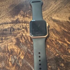 Apple Watch Series 6 GPS + LTE